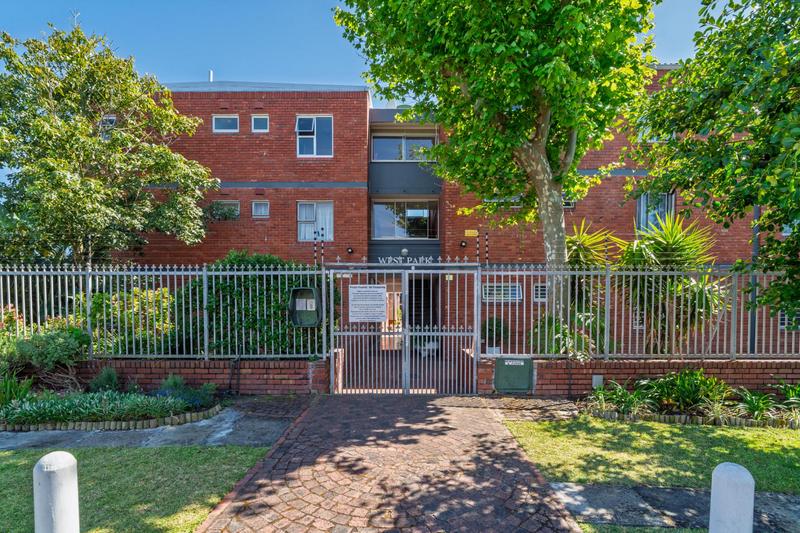 2 Bedroom Property for Sale in Diep River Western Cape